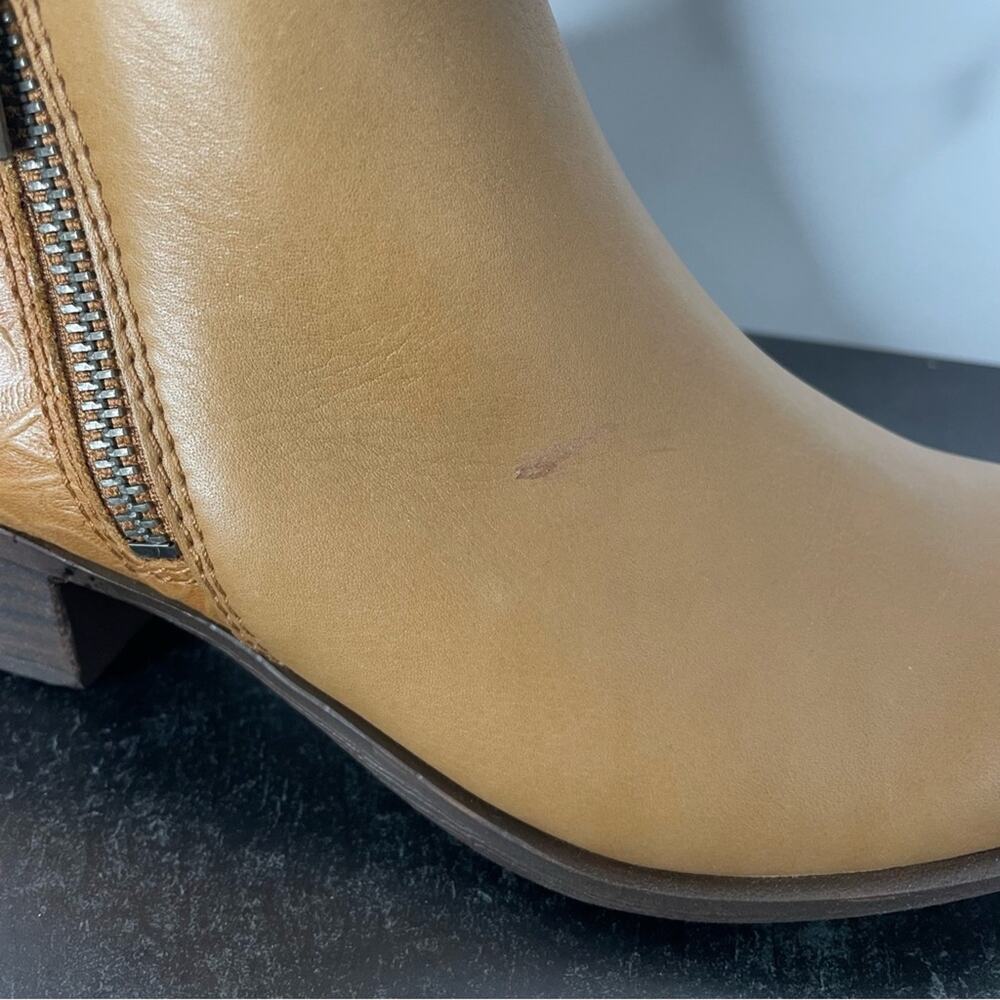 LUCKY BRAND Women's Basel Ankle Booties Caramel New Milled Old English Sz 7.5 - Picture 6 of 10